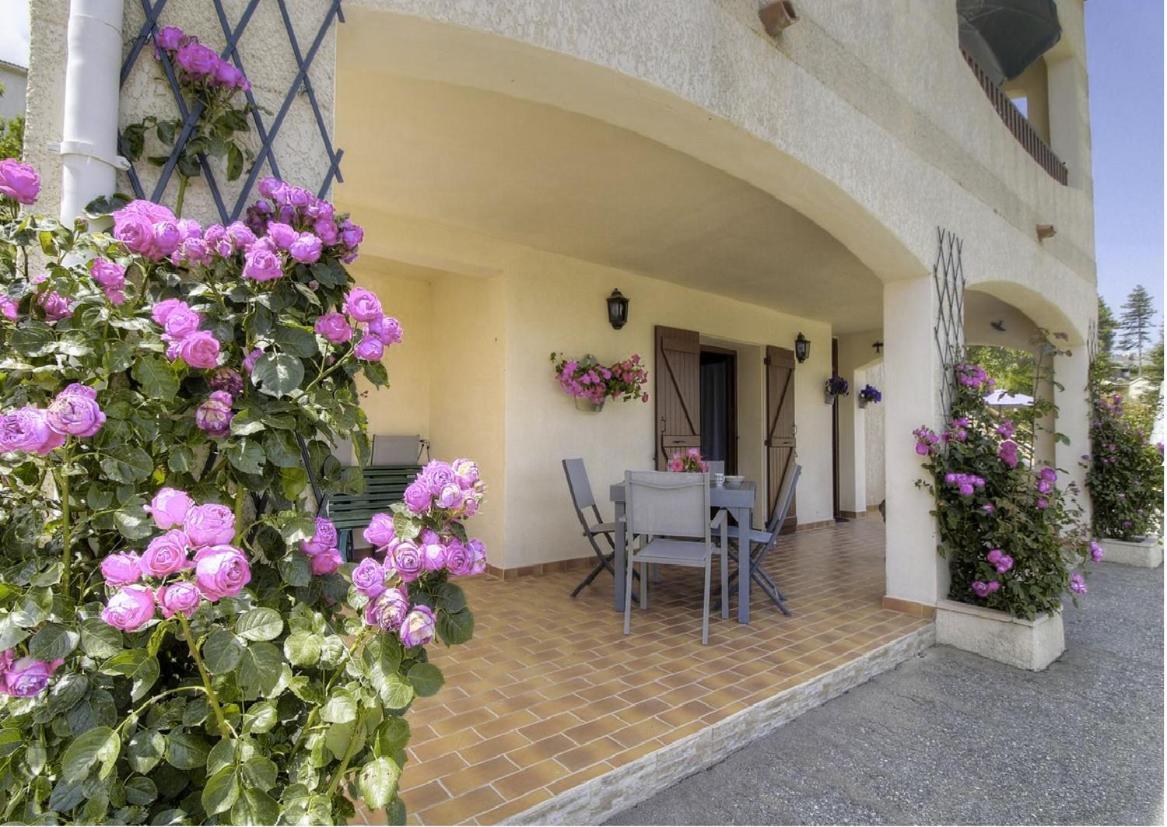 Amon Nos Otes Villa Vezzani Bagian luar foto