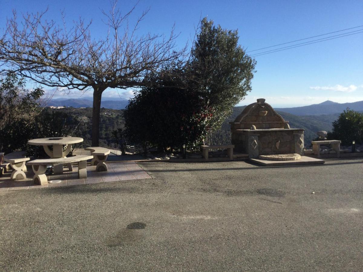Amon Nos Otes Villa Vezzani Bagian luar foto